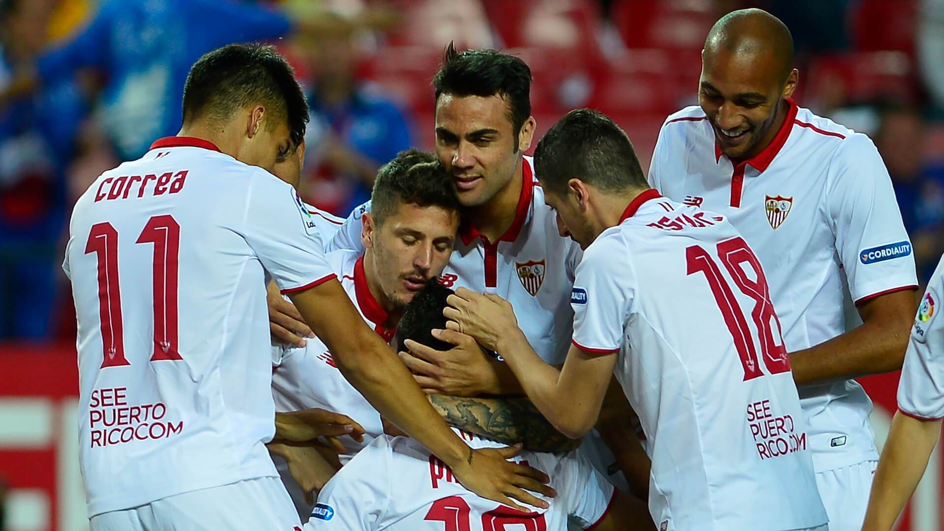 开云-塞维利亚训练开放日，关键时刻伤情更新引欢呼，西甲在即，临场指挥获称赞-开云